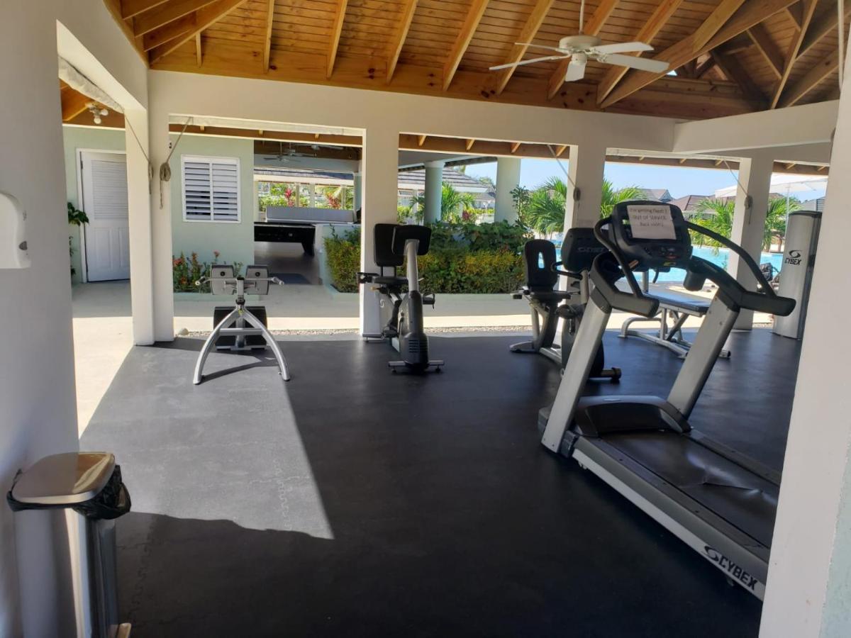 Breathtaking Villa At The Crest Richmond エクステリア 写真